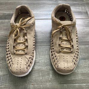 Nike Women's Mayfly Woven Tan